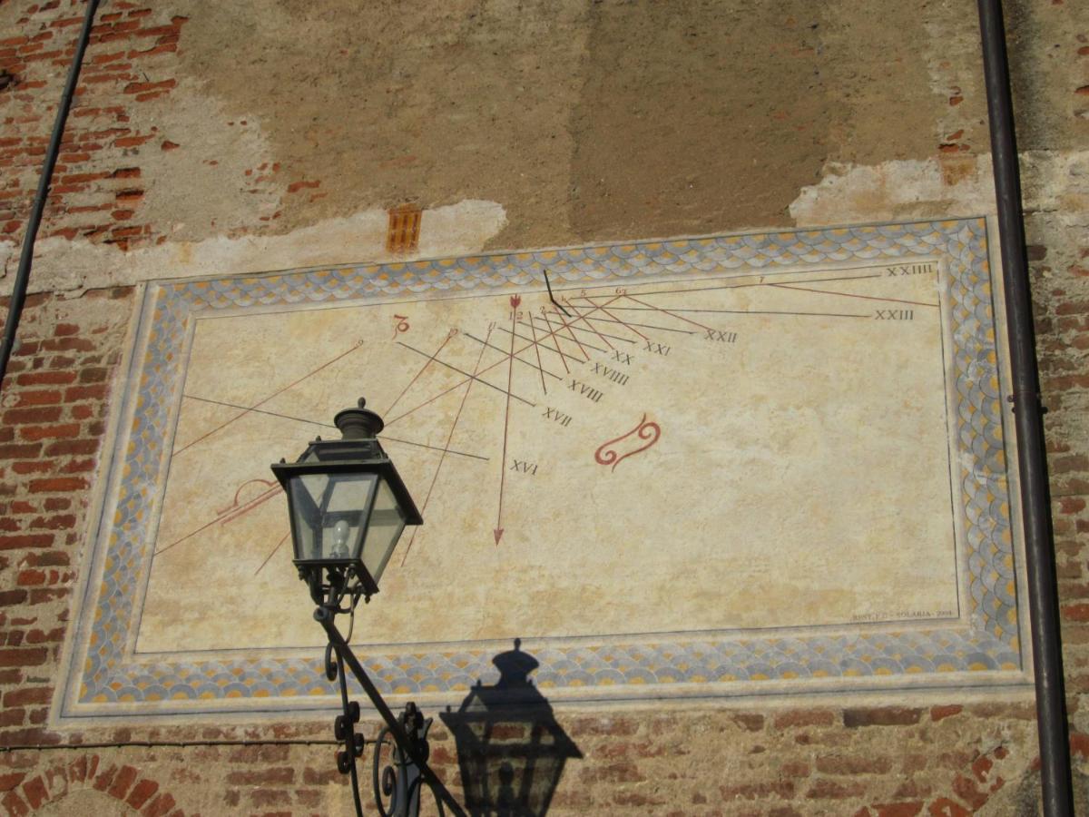 Saluzzo Historic Center Apartment Ngoại thất bức ảnh
